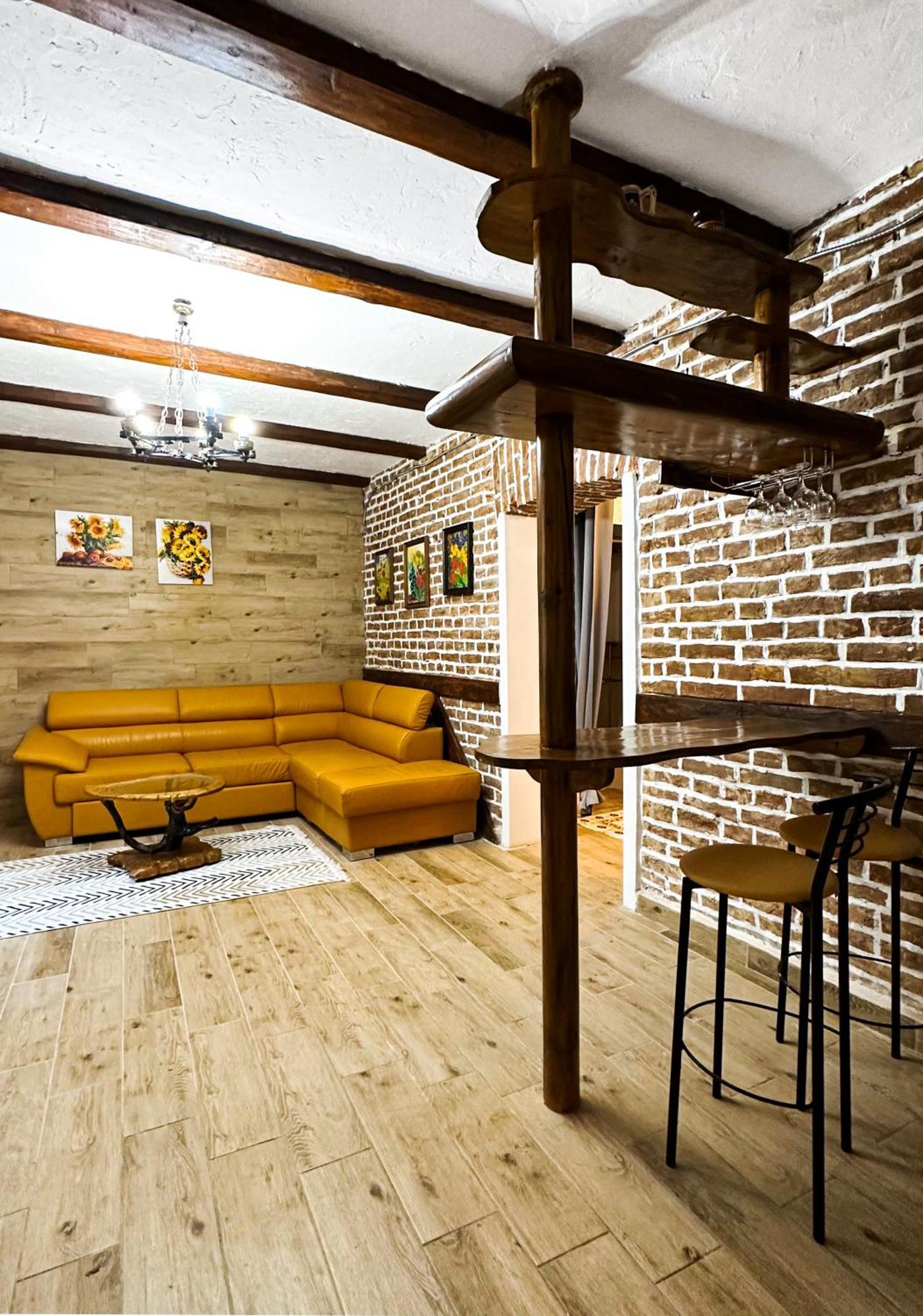 Cozy Apartments In The City Centre Lviv Exteriör bild